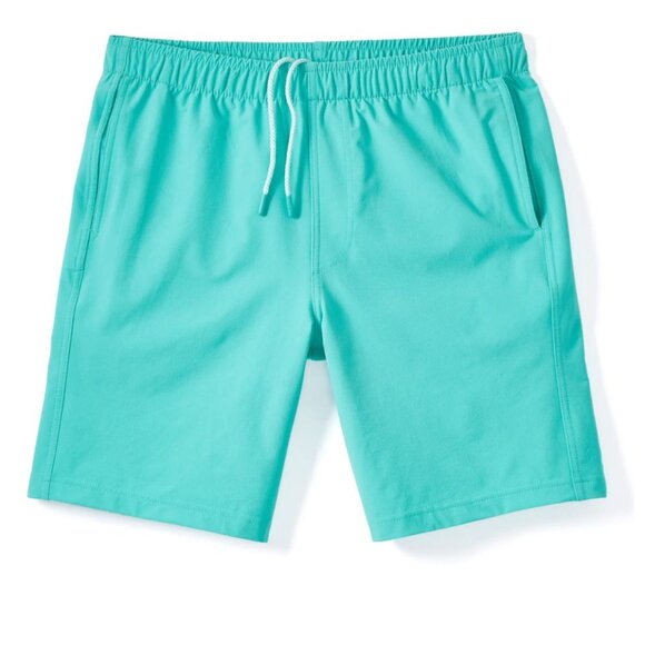 Myles Everyday Short - Picture 2 of 14